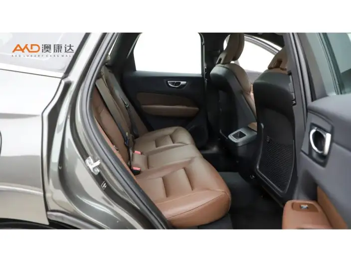 Volvo XC60 2022 Model B5 4WD Smart Range Deluxe Edition – фото 10