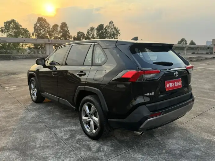 Toyota RAV4 2022 Model 2.0L CVT 2WD Fashion edition – фото 5