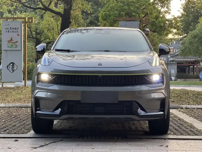 Lynk & Co 05 2022 Model 2.0TD 2WD Shine – фото 2