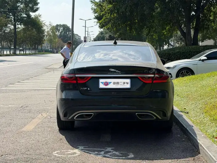 Jaguar XFL 2025 Model 2.0T P250 2WD Exclusive Deluxe Edition – фото 5