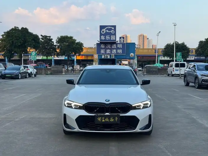 BMW 3 Series 2025 Model 330Li M Sports Night Set – фото 2