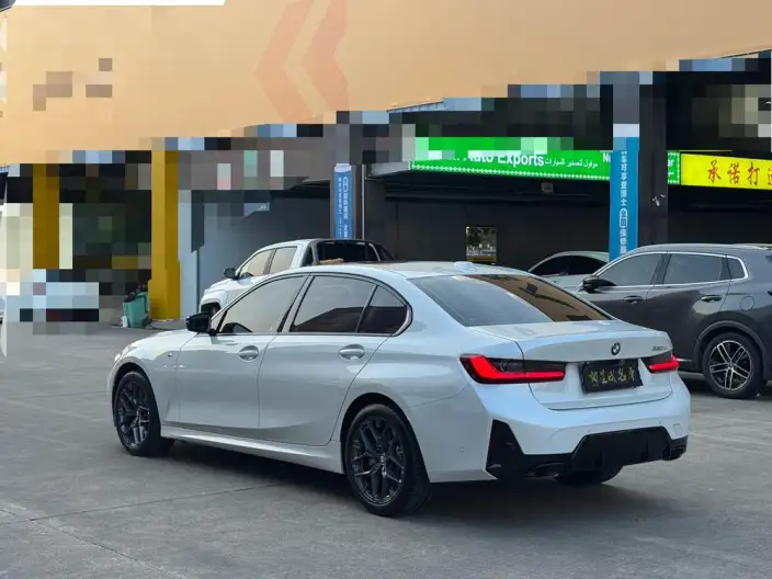 BMW 3 Series 2025 Model 330Li M Sports Night Set – фото 4