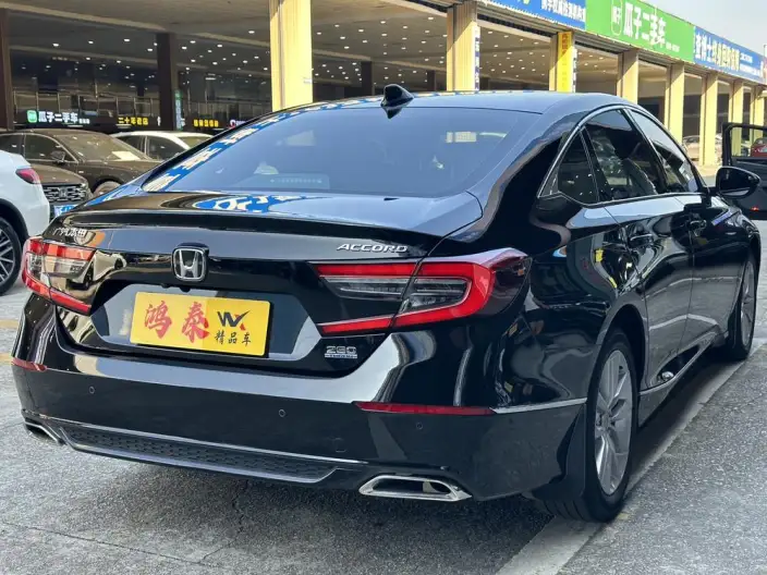 Honda Accord 2022 Model 260TURBO Deluxe Edition – фото 6