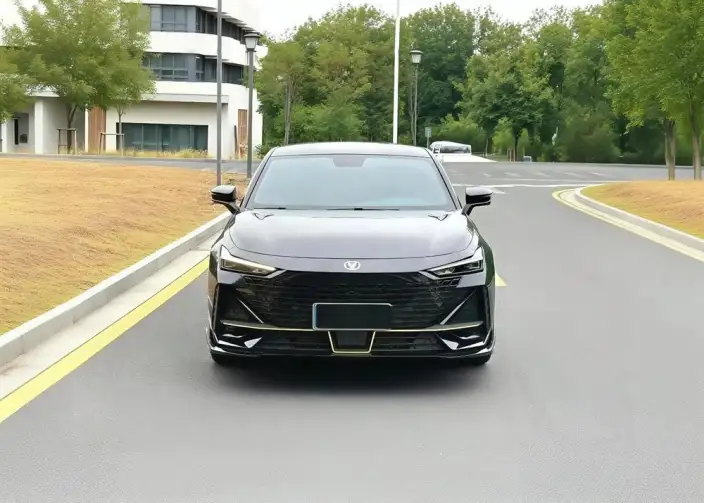 Changan UNI-V 2022 Model 1.5T Sports Edition