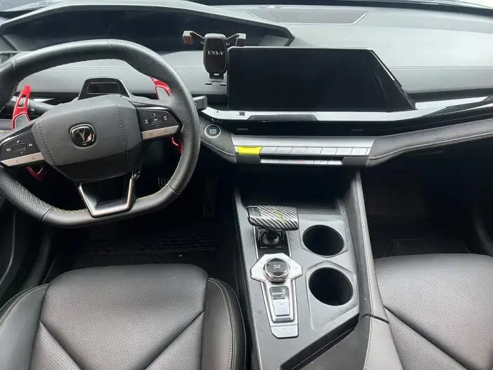 Changan UNI-V 2022 Model 1.5T Sports Edition – фото 7