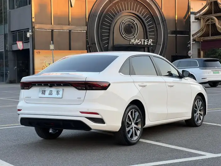 Geely Emgrand 2023 Model No. 4 Gen Champion Edition 1.5L CVT Noble Model – фото 7
