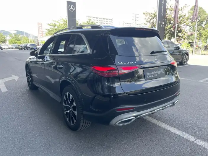 Mercedes-Benz GLC 2024 Model GLC 260 L 4MATIC Luxury Model 5 seat – фото 4