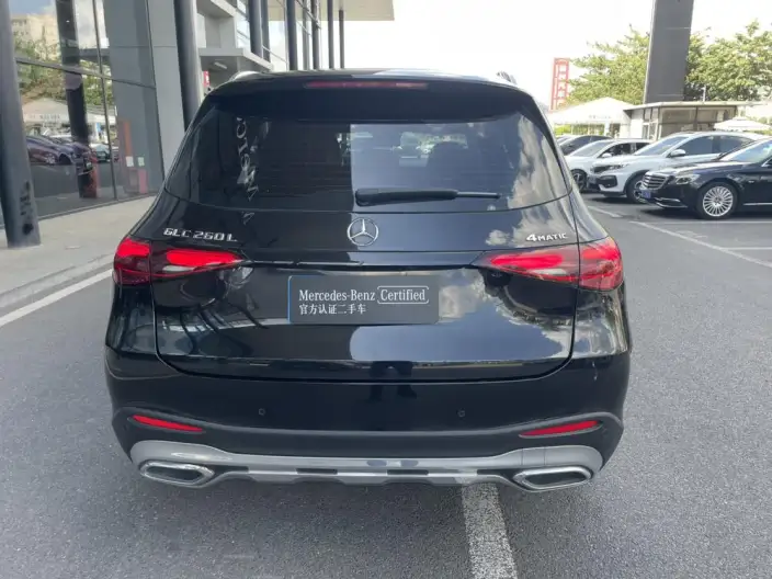 Mercedes-Benz GLC 2024 Model GLC 260 L 4MATIC Luxury Model 5 seat – фото 5