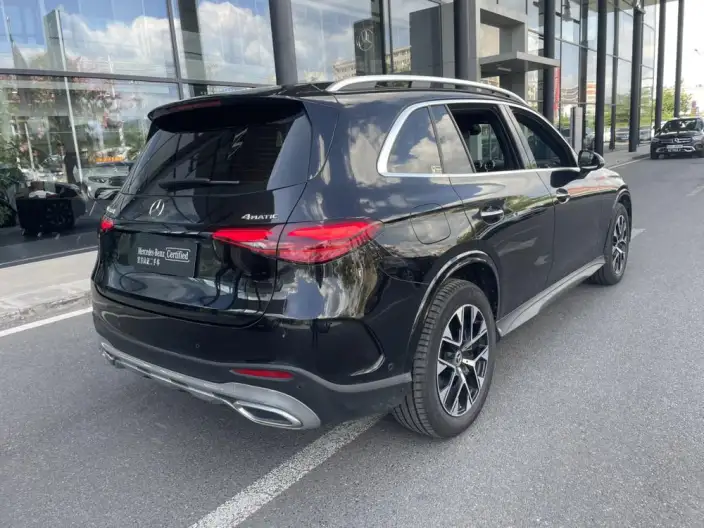 Mercedes-Benz GLC 2024 Model GLC 260 L 4MATIC Luxury Model 5 seat – фото 6