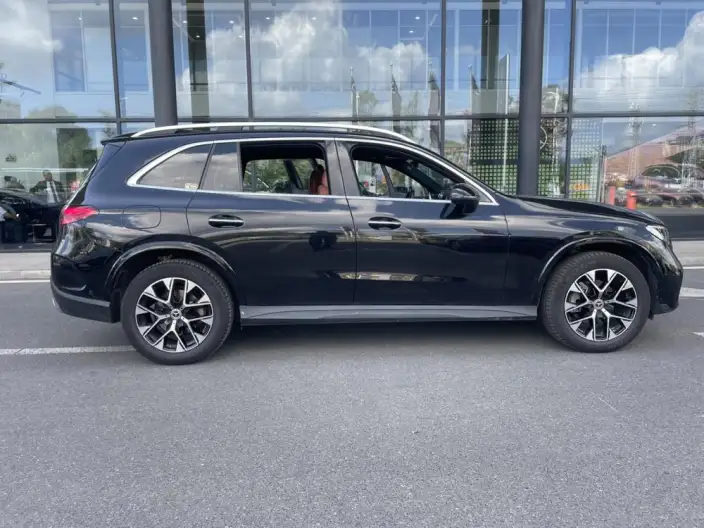 Mercedes-Benz GLC 2024 Model GLC 260 L 4MATIC Luxury Model 5 seat – фото 7