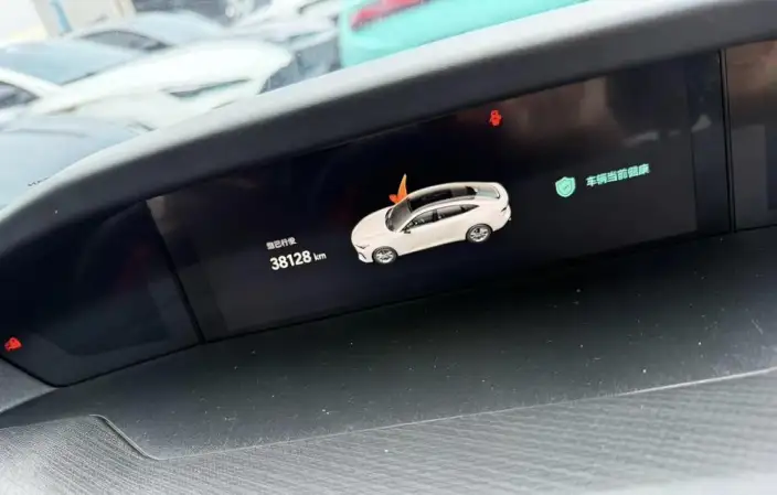 Changan UNI-V 2023 Model 1.5T Sports Edition – фото 8