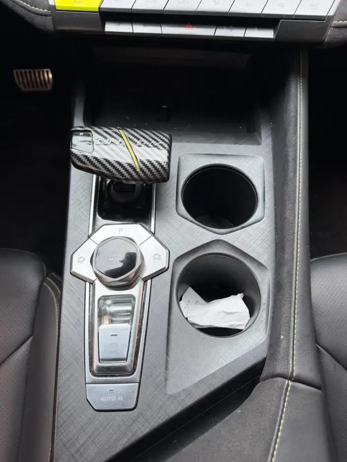 Changan UNI-V 2023 Model 1.5T Sports Edition – фото 9