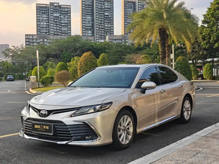 Toyota Camry 2023 Model 2.0G Deluxe Edition – фото 1