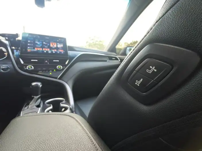Toyota Camry 2023 Model 2.0G Deluxe Edition – фото 8