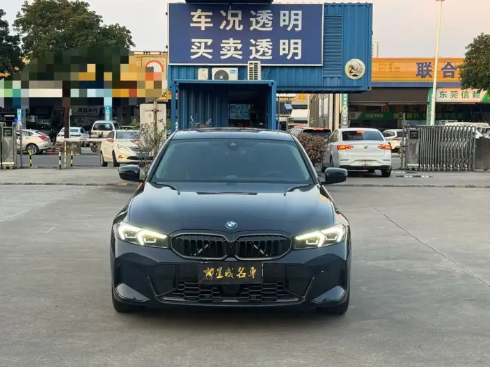 BMW 3 Series 2025 Model 330Li M Sports Night Set – фото 2