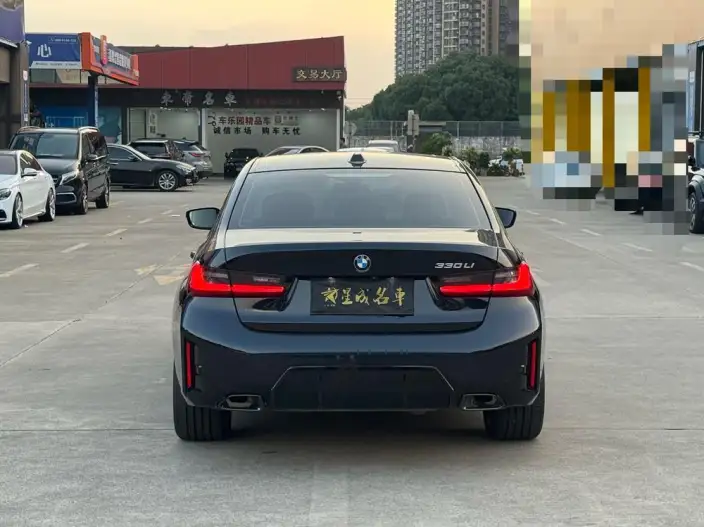 BMW 3 Series 2025 Model 330Li M Sports Night Set – фото 5