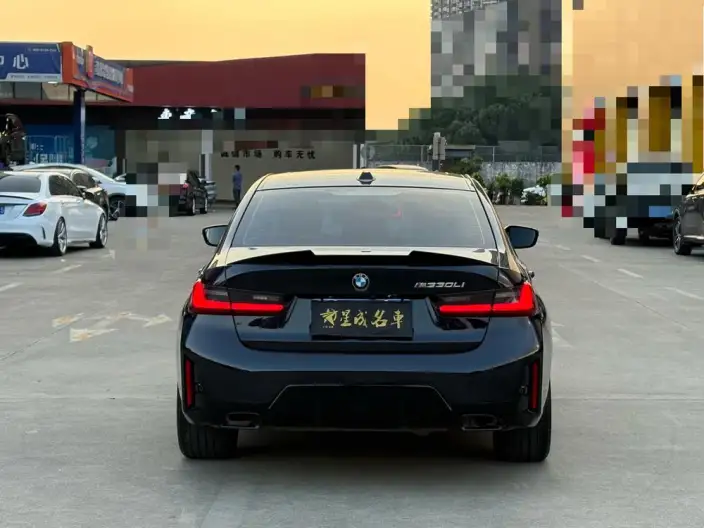 BMW 3 Series 2025 Model 330Li M Sports Night Set – фото 5