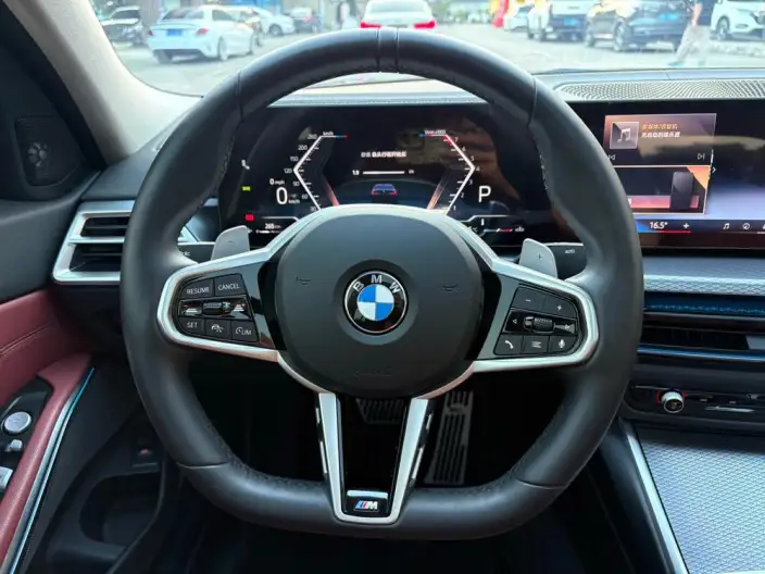 BMW 3 Series 2025 Model 330Li M Sports Night Set – фото 10