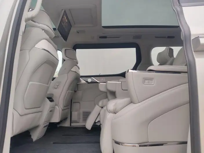 Volvo EM90 2025 Model Ultra VI seat – фото 10