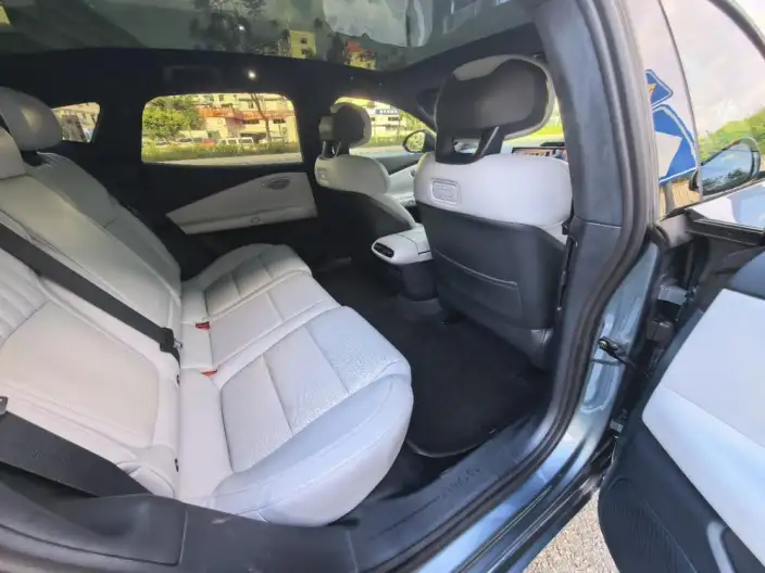 **Lynk & Co Z10** 2024 Model 95kWh 702km 4WD Smart Driving Ultra – фото 6