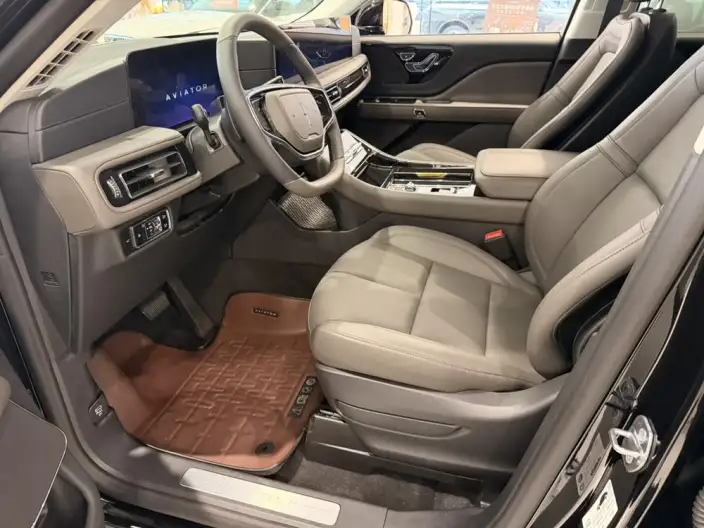 Aviator 2024 Model 3.0T V6 4WD Elegant Edition VI seat – фото 9
