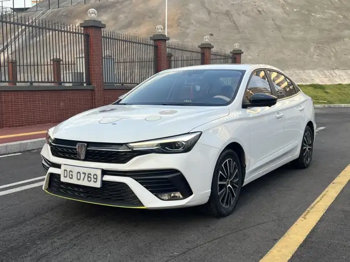 Roewe i5 2021 Model Facelift 1.5L CVT Diamond Edition – фото 1