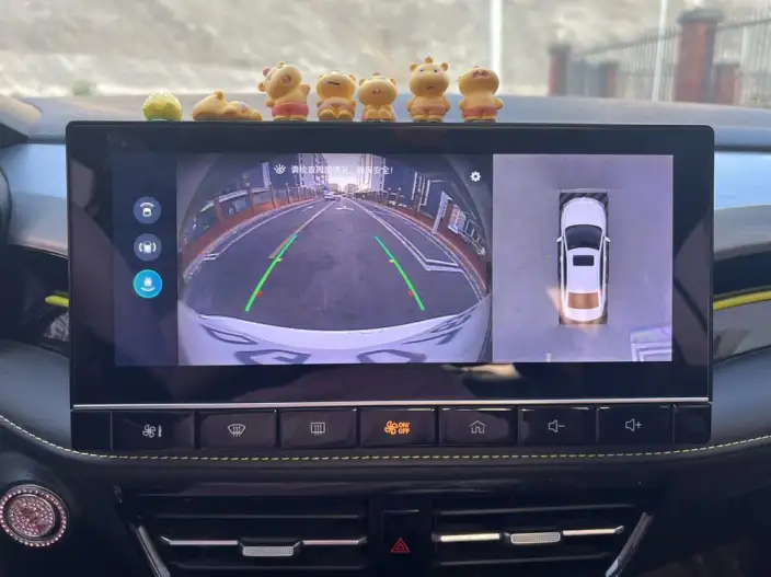 Roewe i5 2021 Model Facelift 1.5L CVT Diamond Edition – фото 8