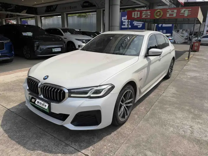 BMW 5 Series PHEV 2022 Model Facelift II 535Le Pioneer Edition M Sports Set – фото 1