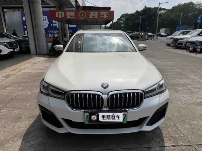 BMW 5 Series PHEV 2022 Model Facelift II 535Le Pioneer Edition M Sports Set – фото 2