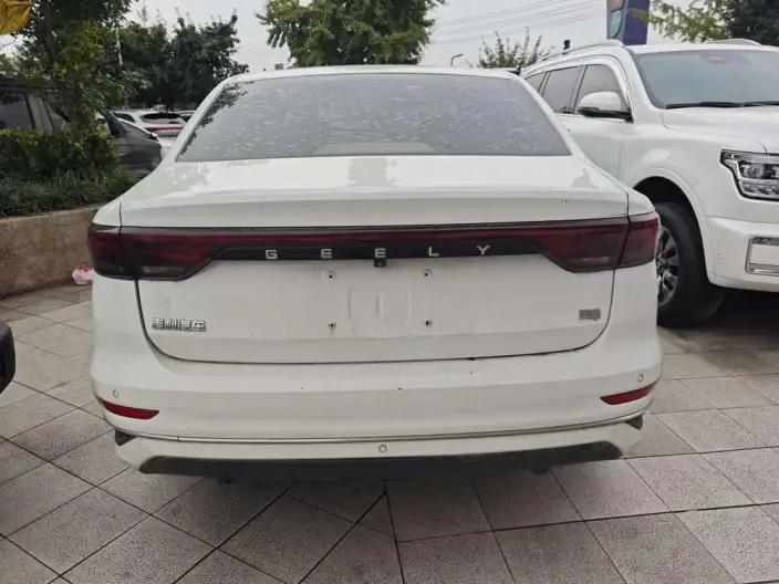 Geely Emgrand 2022 Model No. 4 Gen 1.5L CVT Flagship Model – фото 5