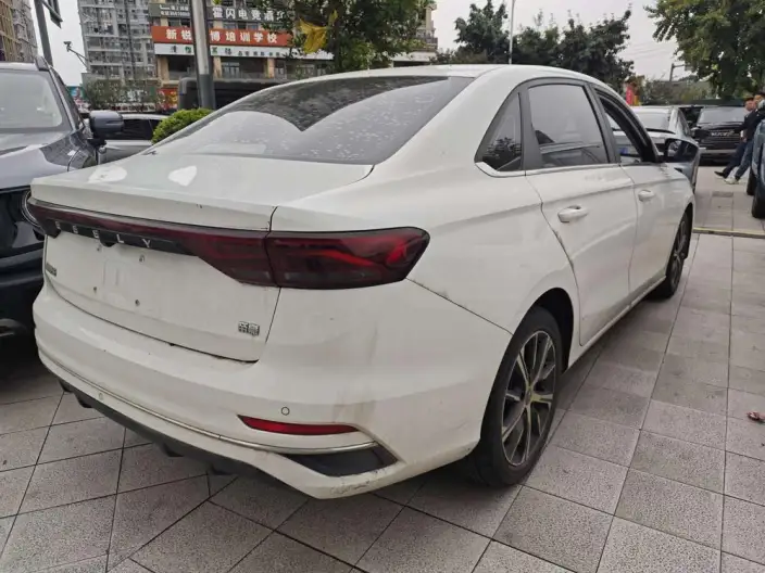 Geely Emgrand 2022 Model No. 4 Gen 1.5L CVT Flagship Model – фото 6