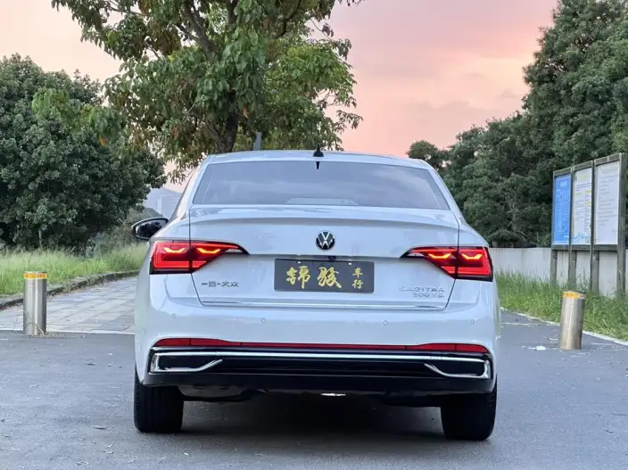 Volkswagen Sagitar 2023 Model 300TSI DSG Superior Edition – фото 6