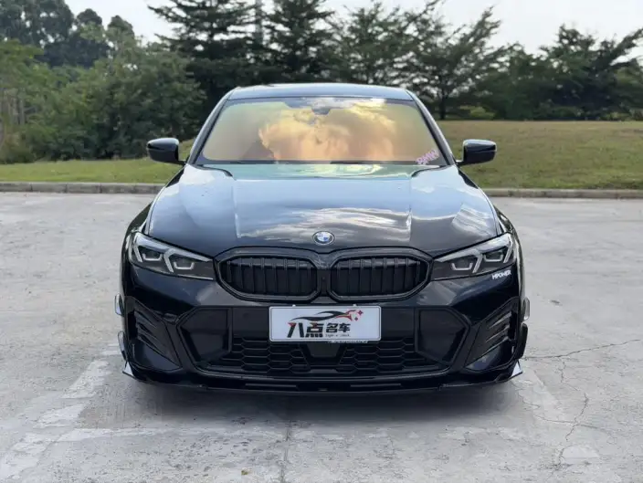 BMW 3 Series 2025 Model 330i M Sports Night Set – фото 2