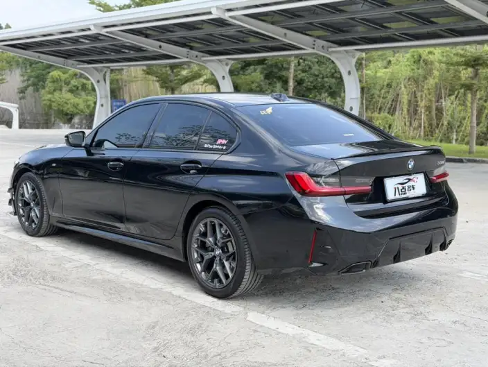 BMW 3 Series 2025 Model 330i M Sports Night Set – фото 5