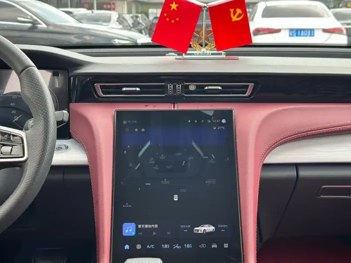 Hongqi H5 2025 Model 2.0T Automatic Flag Enjoy Edition – фото 10