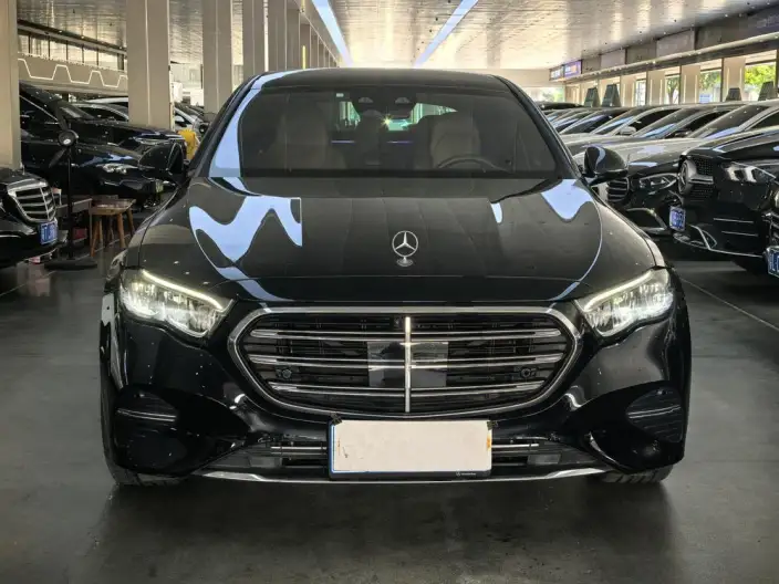 Mercedes-Benz E-Class 2024 Model E 300 L Fashion Model sedan – фото 2