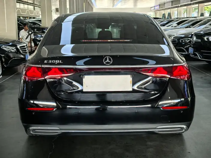 Mercedes-Benz E-Class 2024 Model E 300 L Fashion Model sedan – фото 5