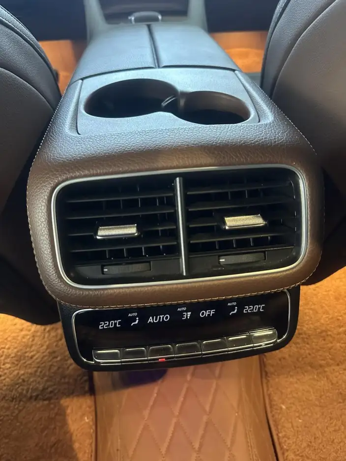 Mercedes-Benz GLE Imported 2024 Model GLE 450 4MATIC Fashion Model – фото 10