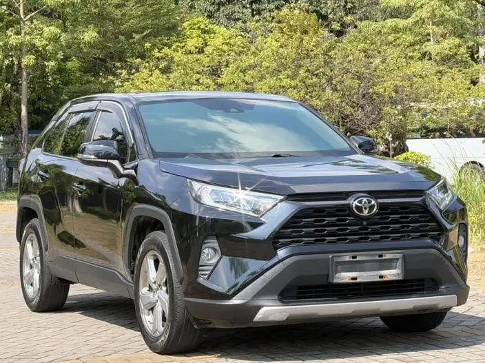 Toyota RAV4 2021 Model 2.0L CVT 2WD Urban Edition – фото 3