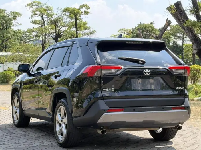 Toyota RAV4 2021 Model 2.0L CVT 2WD Urban Edition – фото 4
