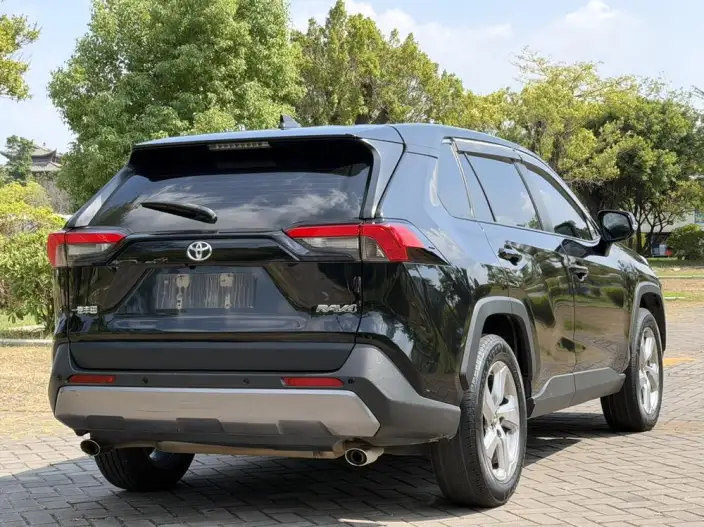 Toyota RAV4 2021 Model 2.0L CVT 2WD Urban Edition – фото 6