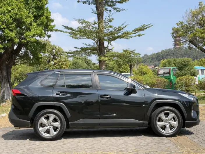 Toyota RAV4 2021 Model 2.0L CVT 2WD Urban Edition – фото 7