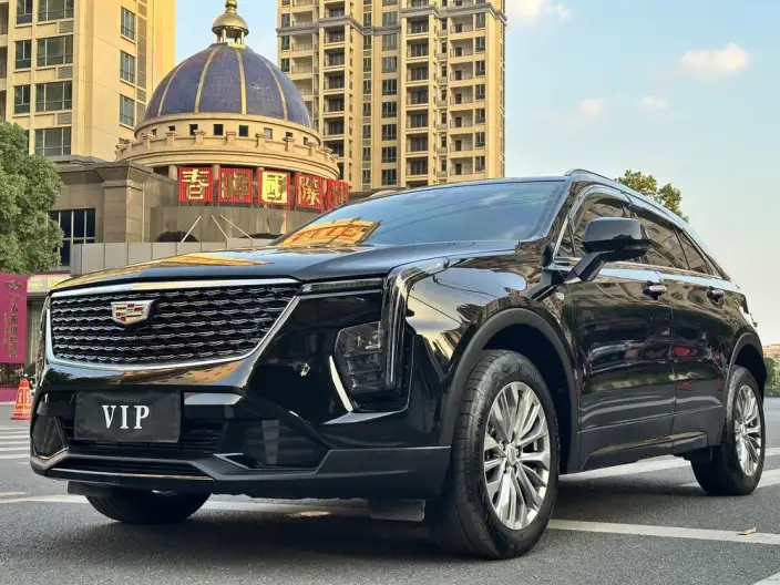 Cadillac XT4 2024 Model Facelift 28T 2WD Luxury Model