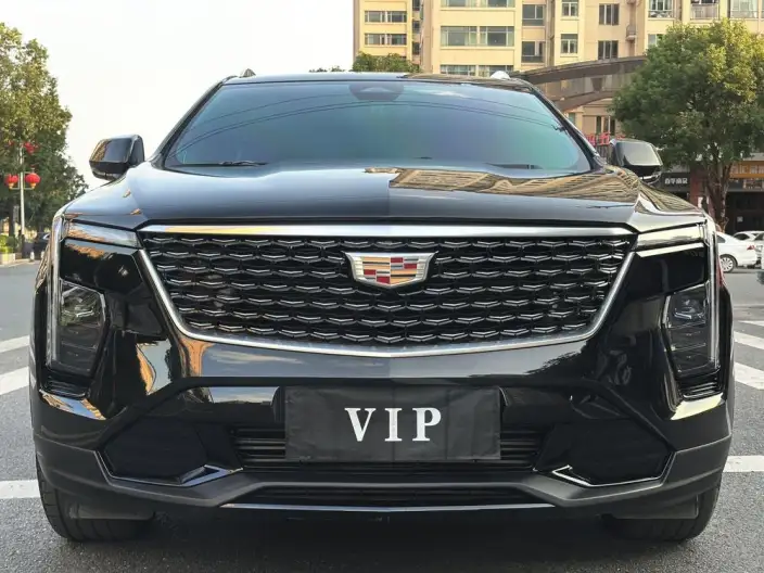 Cadillac XT4 2024 Model Facelift 28T 2WD Luxury Model