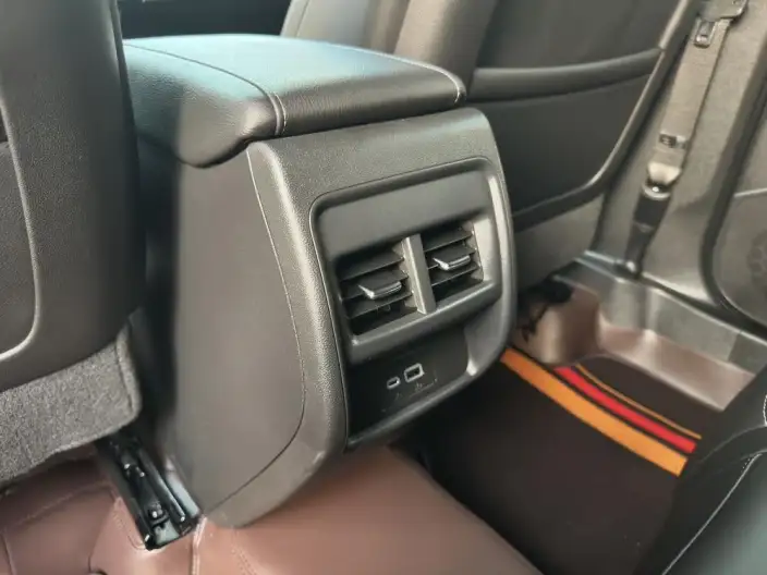 Cadillac XT4 2024 Model Facelift 28T 2WD Luxury Model – фото 8