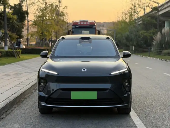 NIO ES8 2024 Model 100kWh