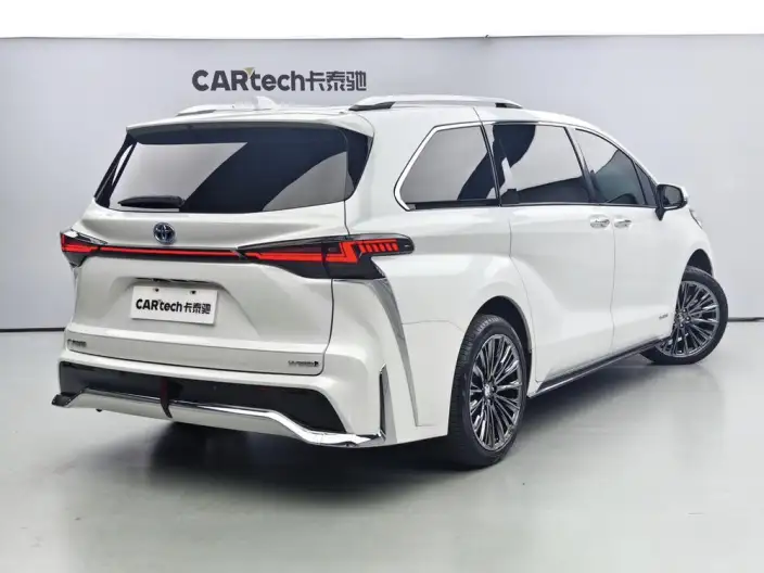 Toyota Sienna 2023 Model Hybrid 2.5L Comfort Edition – фото 4