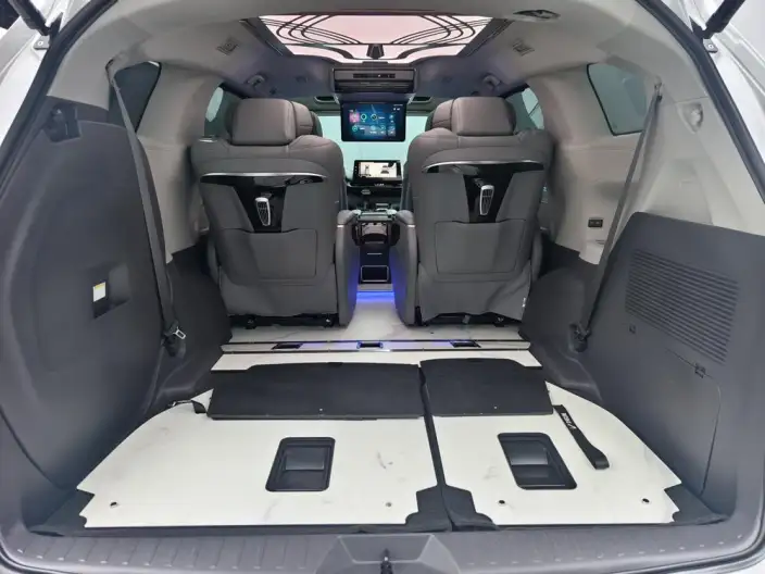 Toyota Sienna 2023 Model Hybrid 2.5L Comfort Edition – фото 9