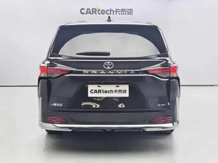 Toyota Sienna 2024 Model Hybrid 2.5L Comfort Edition – фото 4