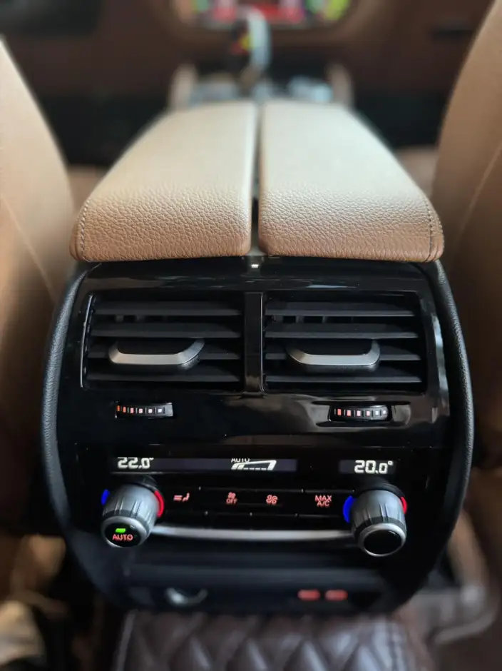 BMW 6 Series GT 2021 Model 630i M Sports Set – фото 10